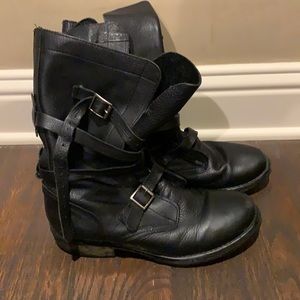 Black leather (real) Steve Madden moto boots! Great quality boots.